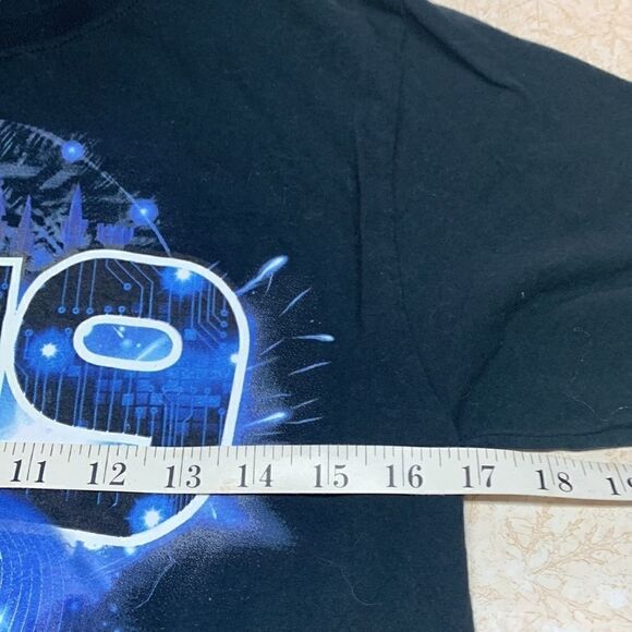 🔥5/20🔥 Disney 2019 Micky T Shirt Sz S - Picture 4 of 6